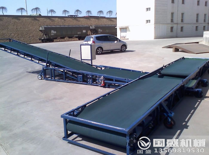 傾斜皮帶機(jī)設(shè)備 傾斜皮帶機(jī)設(shè)備